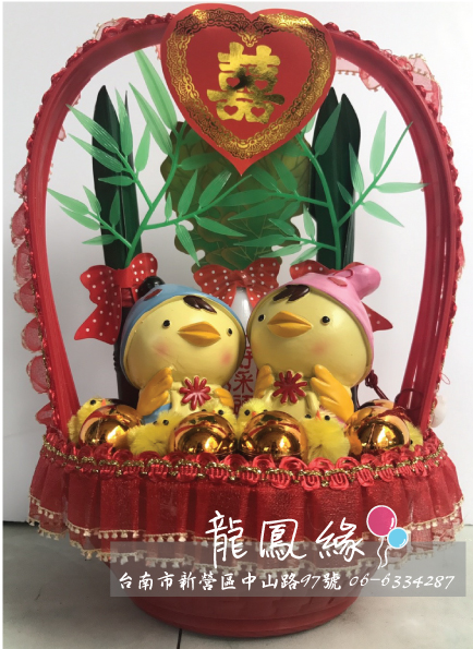 紅蕾絲小圓籃Q版陶瓷帶路雞