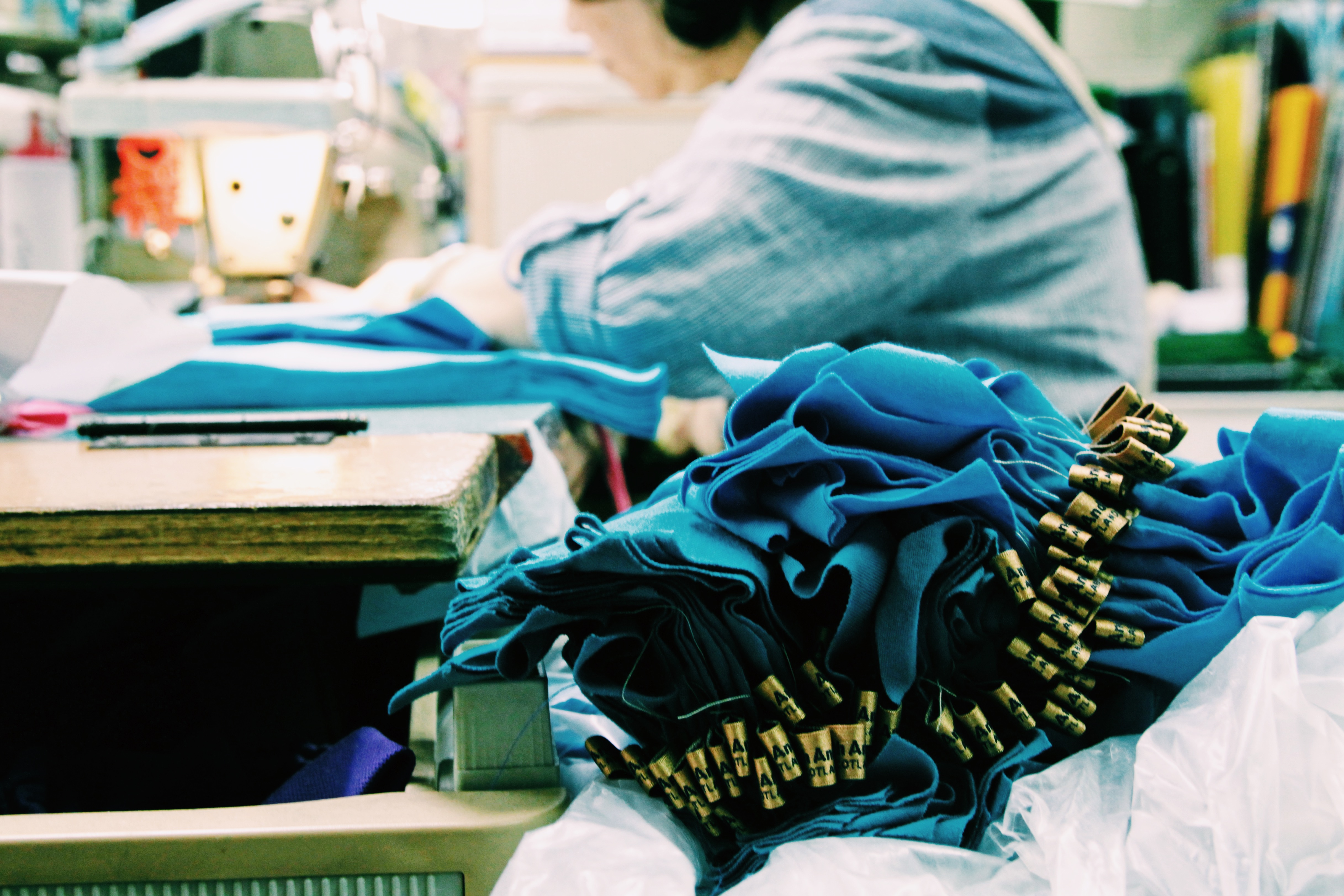 弘新服飾設計企業有限公司