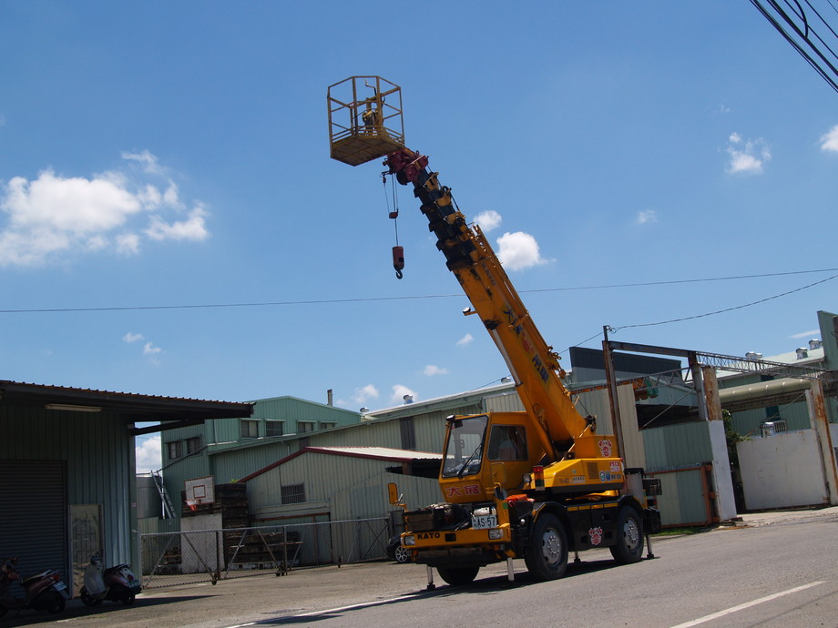 嘉義吊車