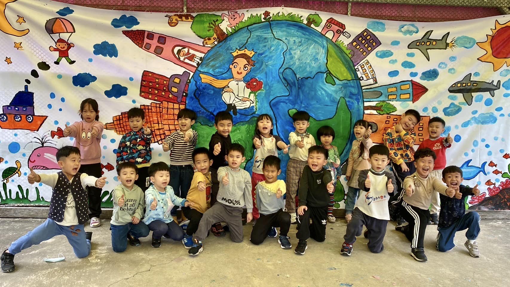 幼兒壓克力顏料藝術創作-小王子的世界