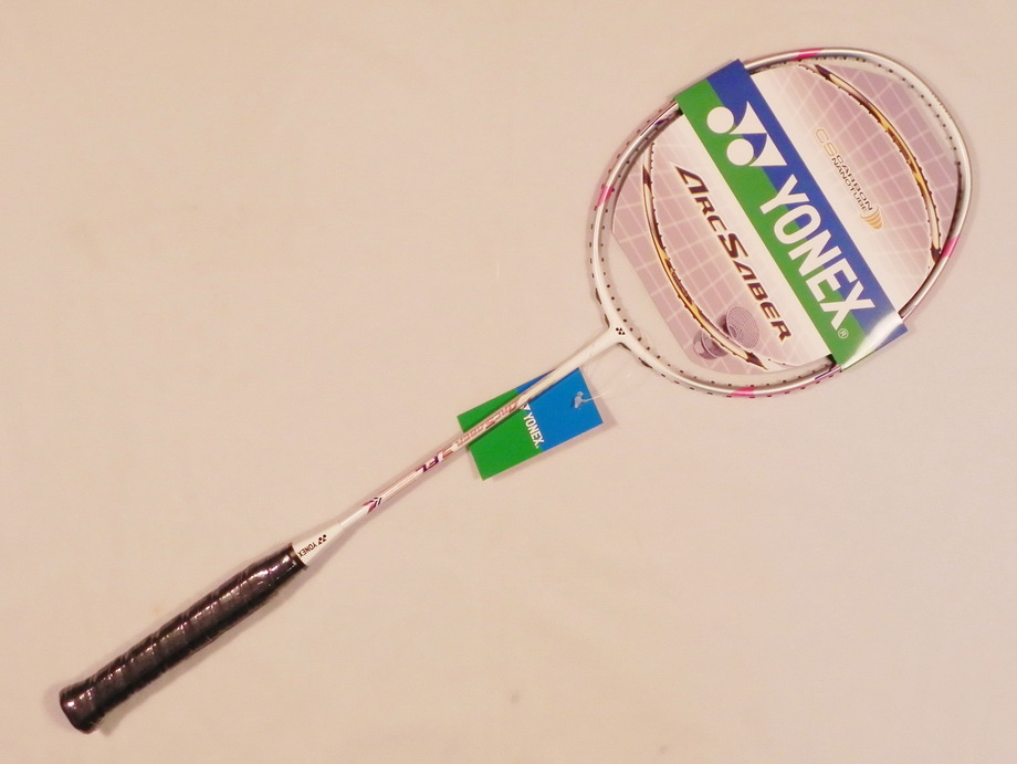 YONEX