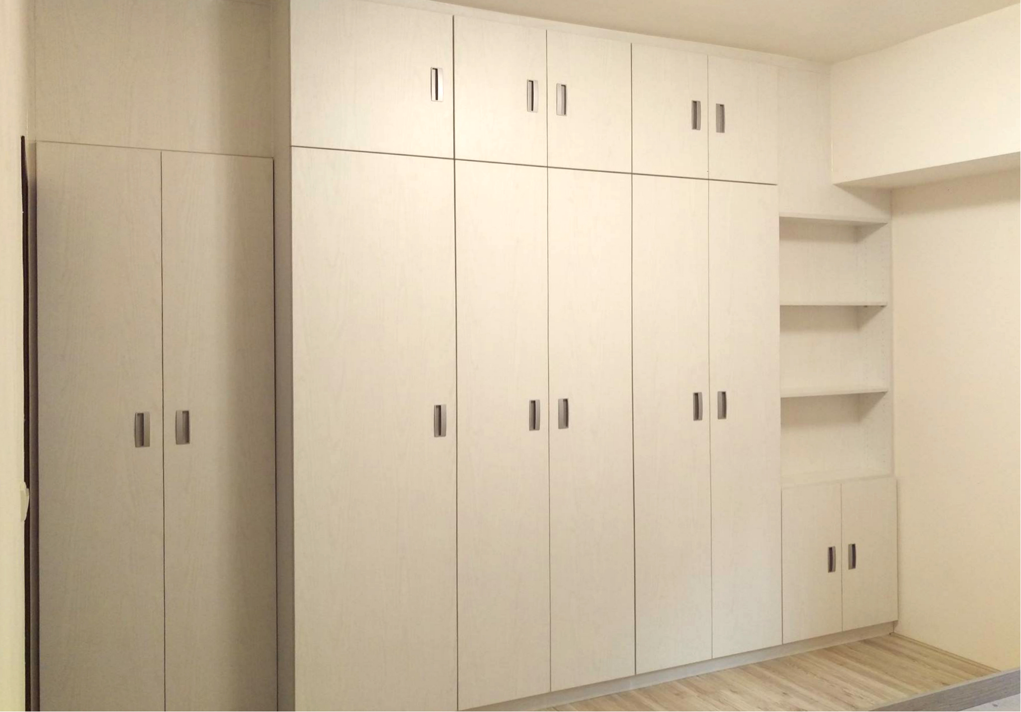 衣櫥系統櫃設計