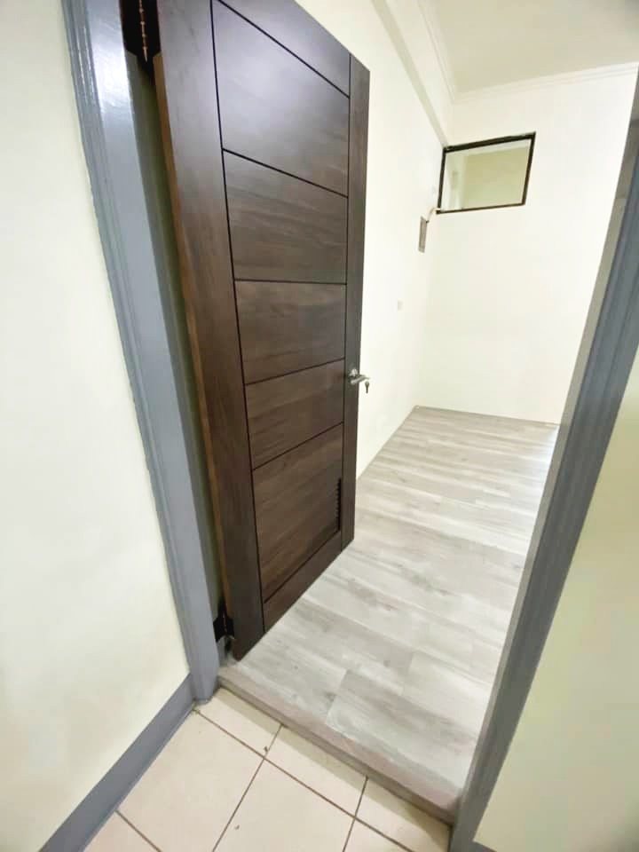 超耐磨地板/實木門/塑鋼門