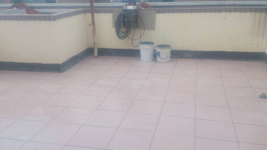 屋頂防水及磁磚舖設