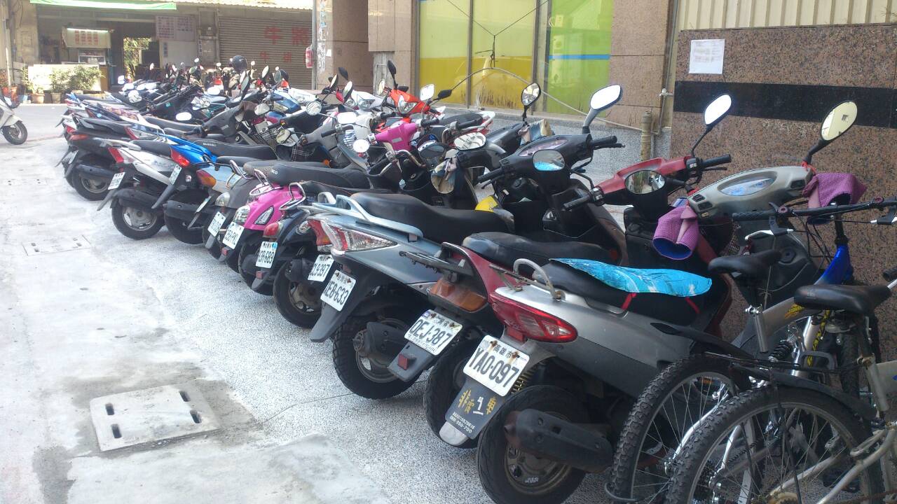 花園整修停車場