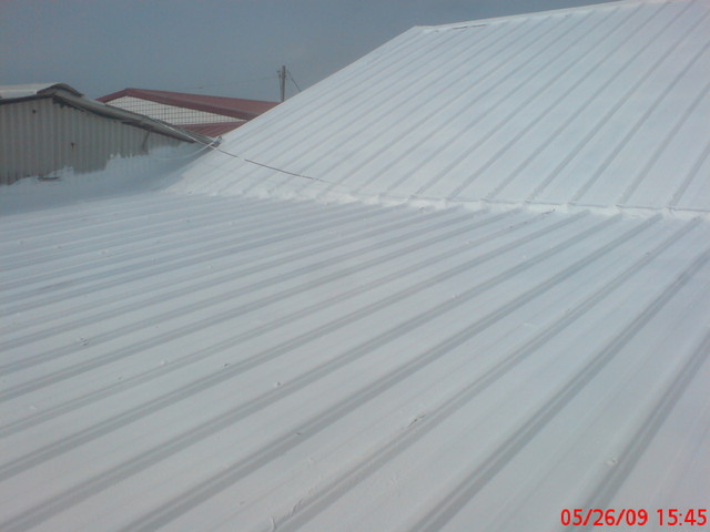 塗佈防水隔熱PU完成