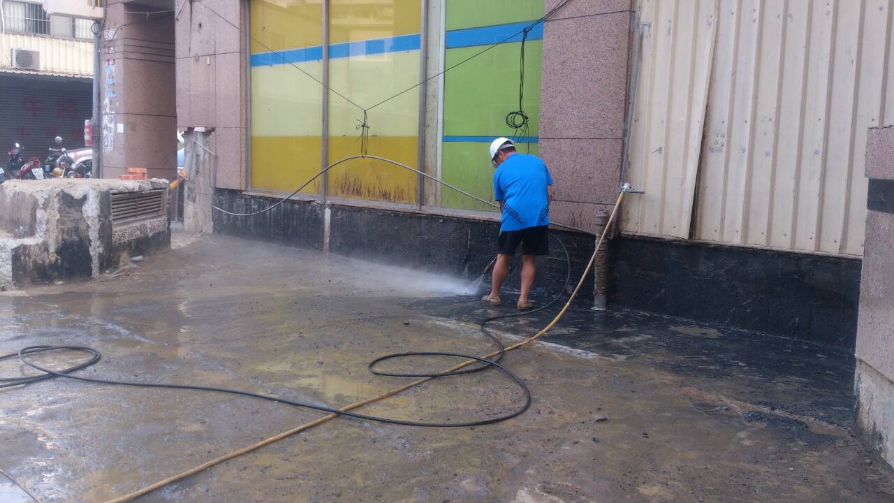 花園整修停車場