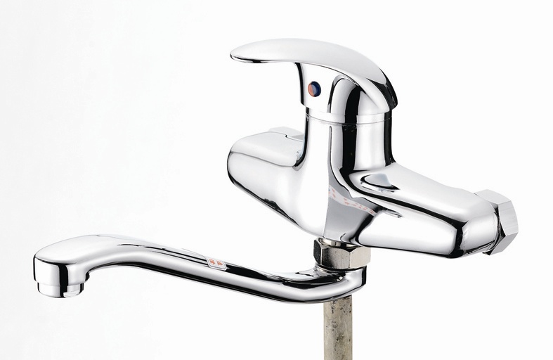 陶瓷廚房壁式龍頭