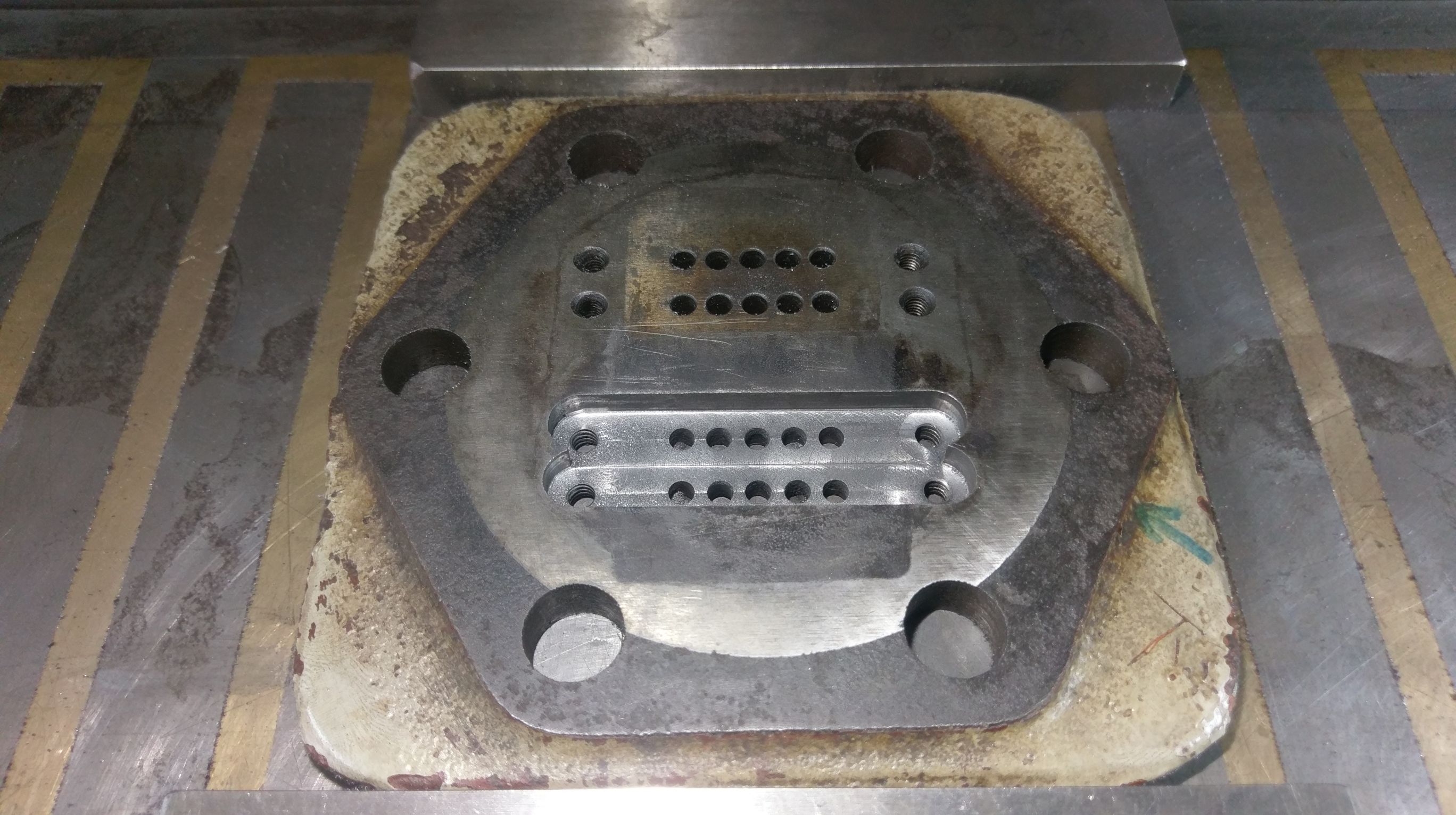 真空吸引套件氣密不足/平面修整