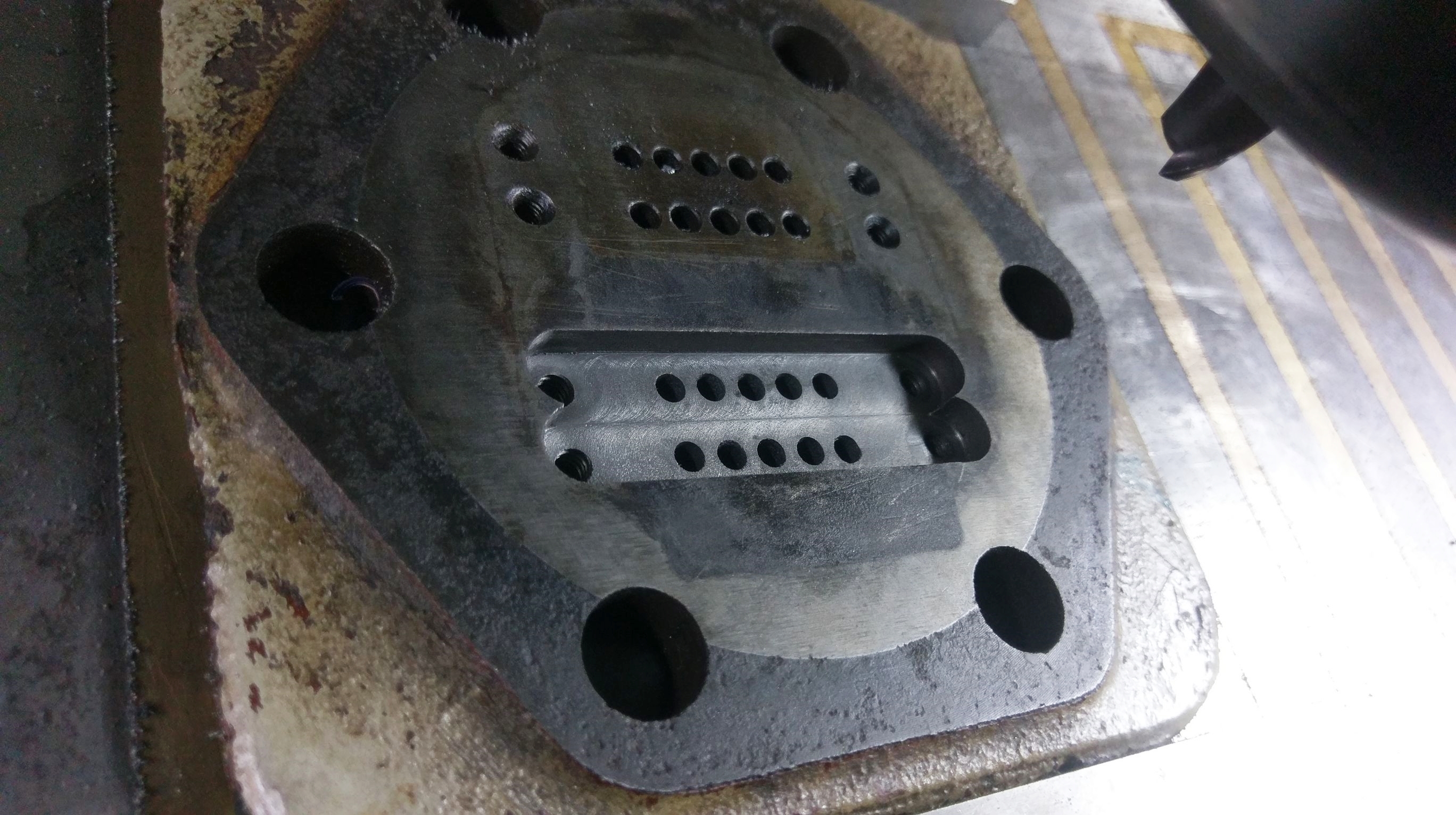 真空吸引套件氣密不足/平面修整