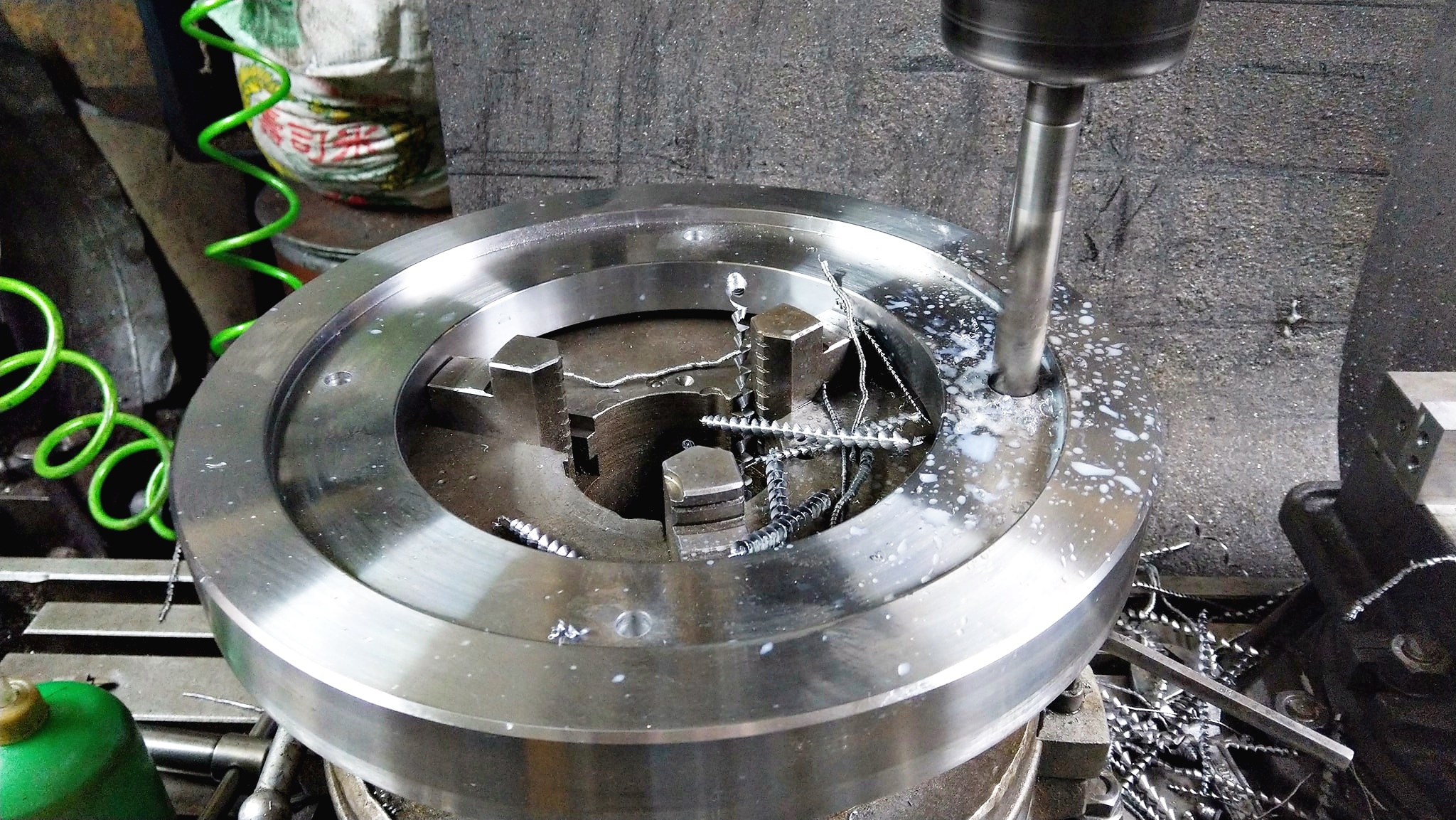 傳動齒輪/齒盤螺絲固定孔