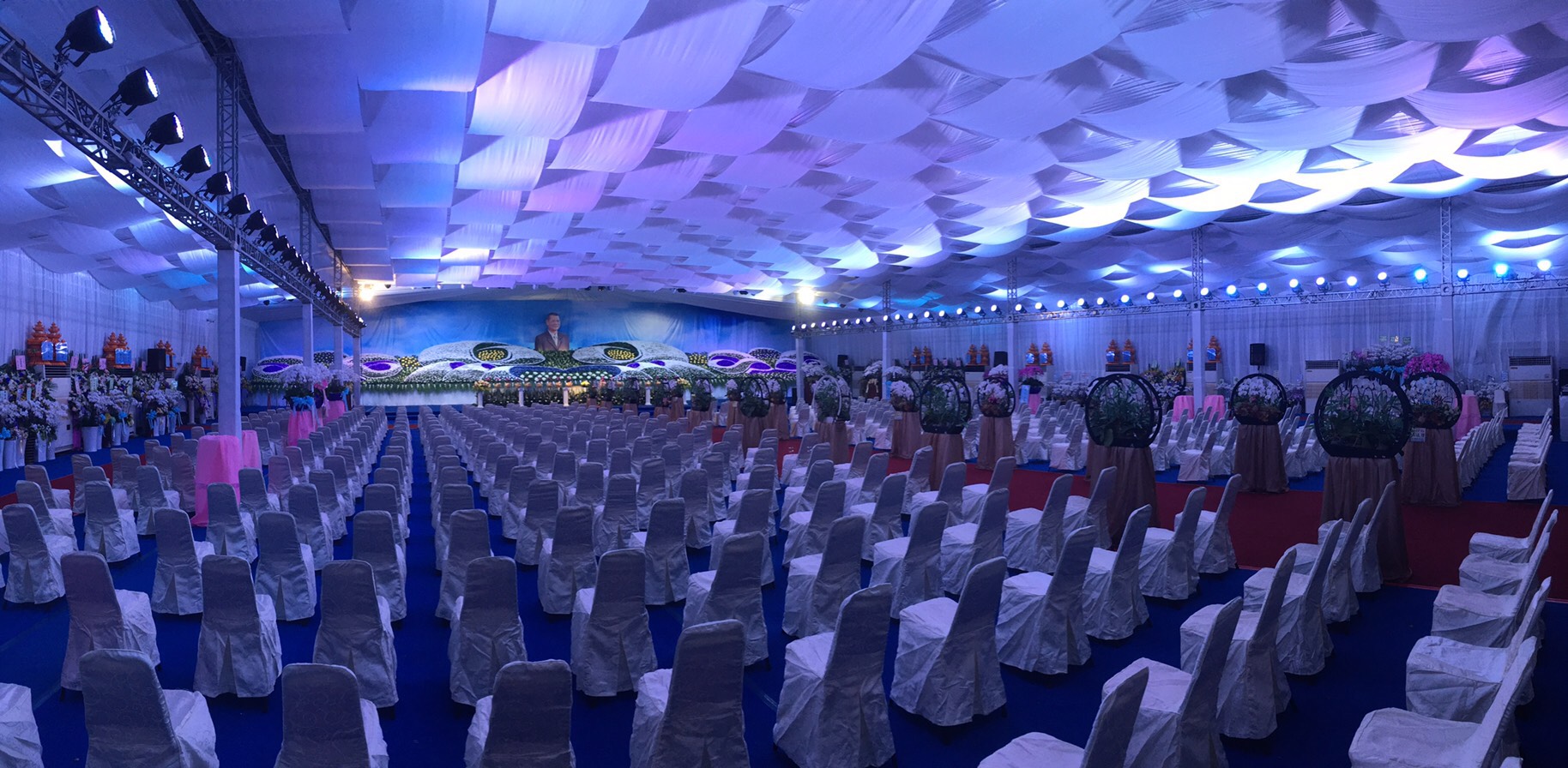 雙峰生命事業~苗栗議長游忠鈿出殯，破億名車隊伍開道送行