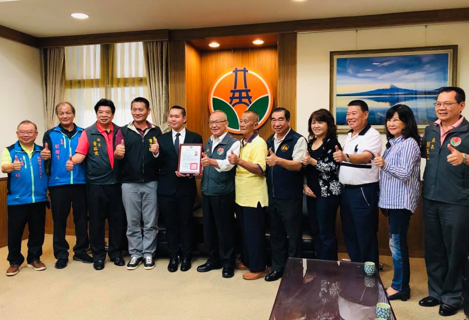 雙峰生命事業~第5代傳人榮獲專業禮儀師認證