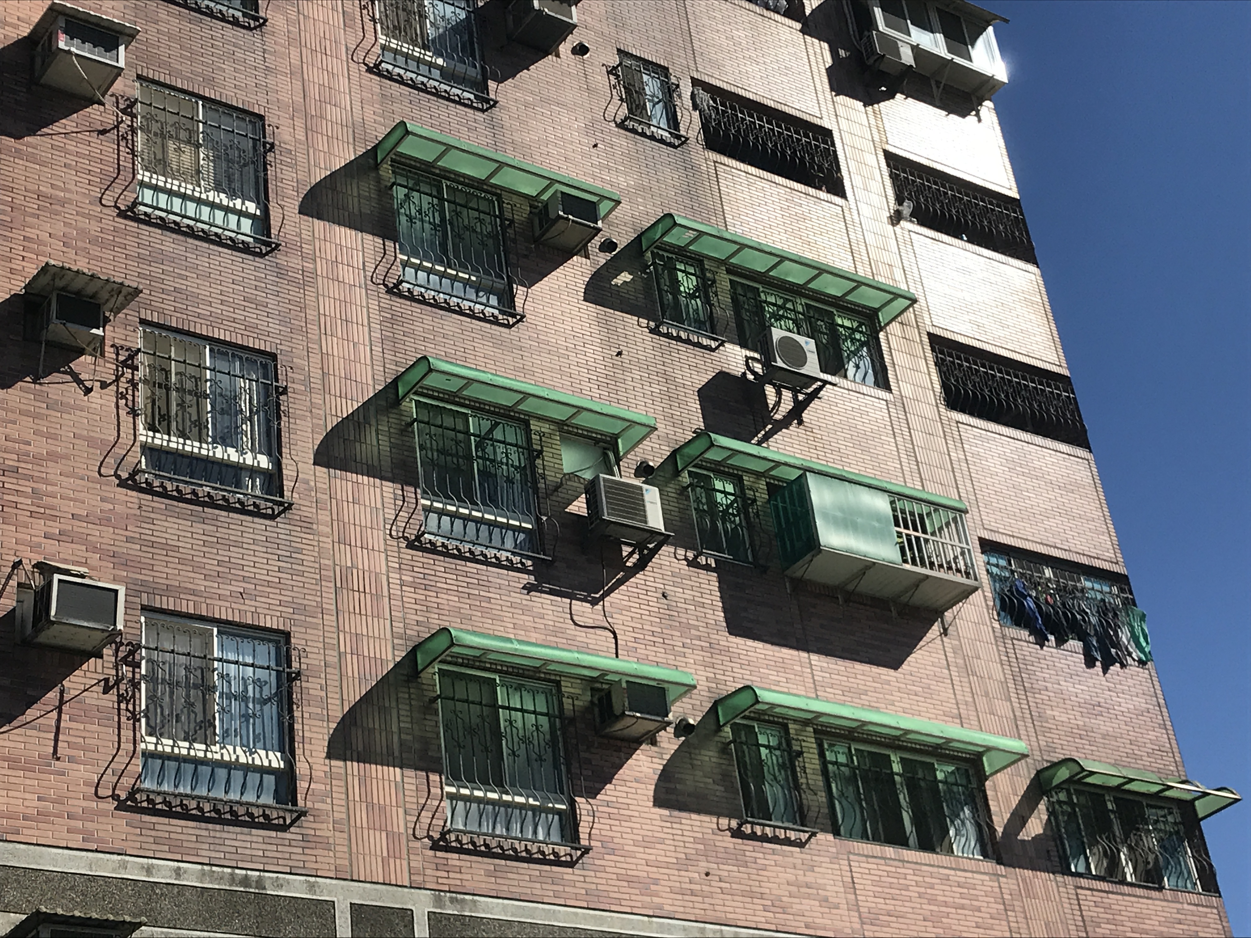 採光罩+不鏽鋼防盜窗