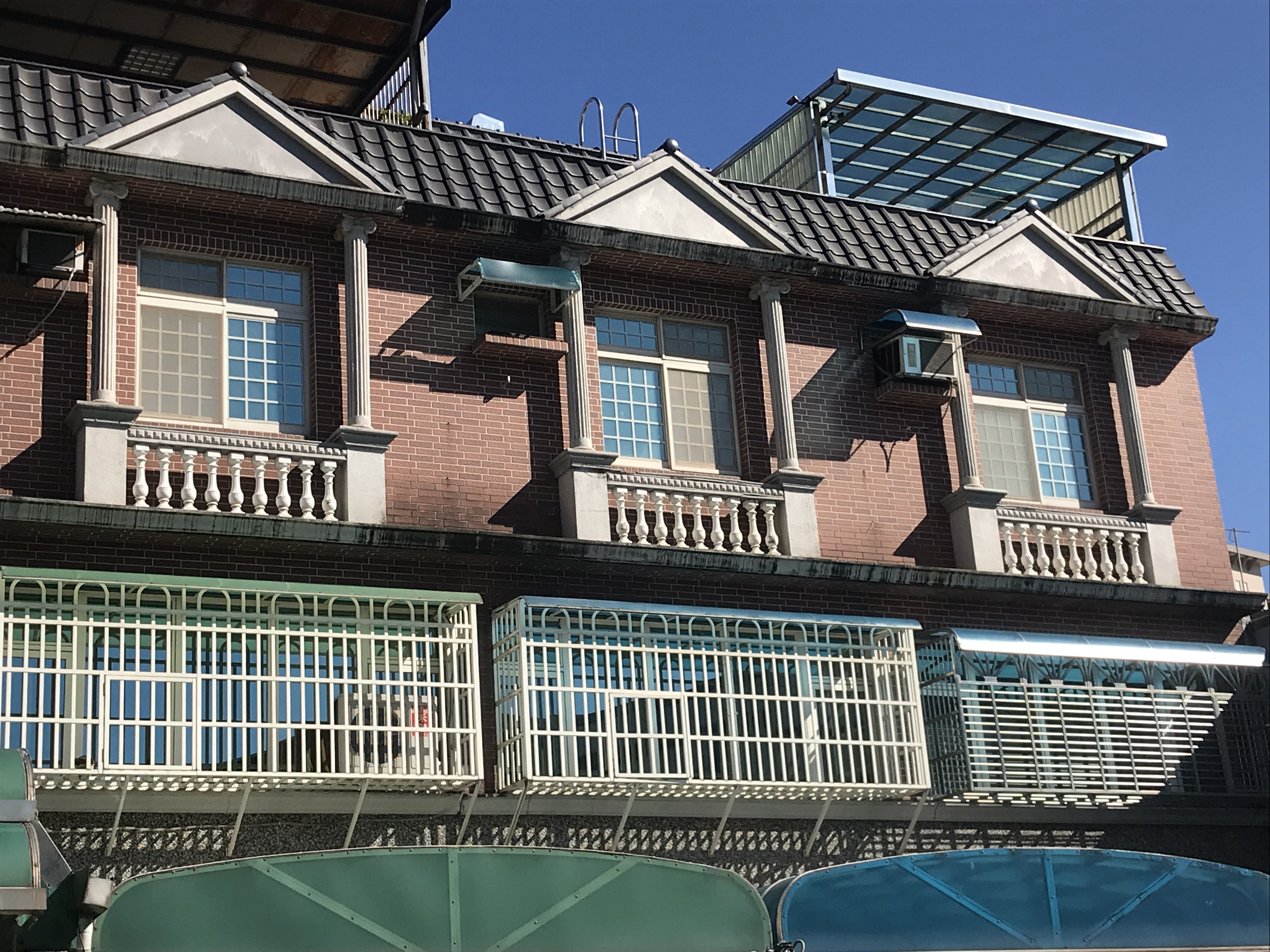 鋁合金陽台安全窗