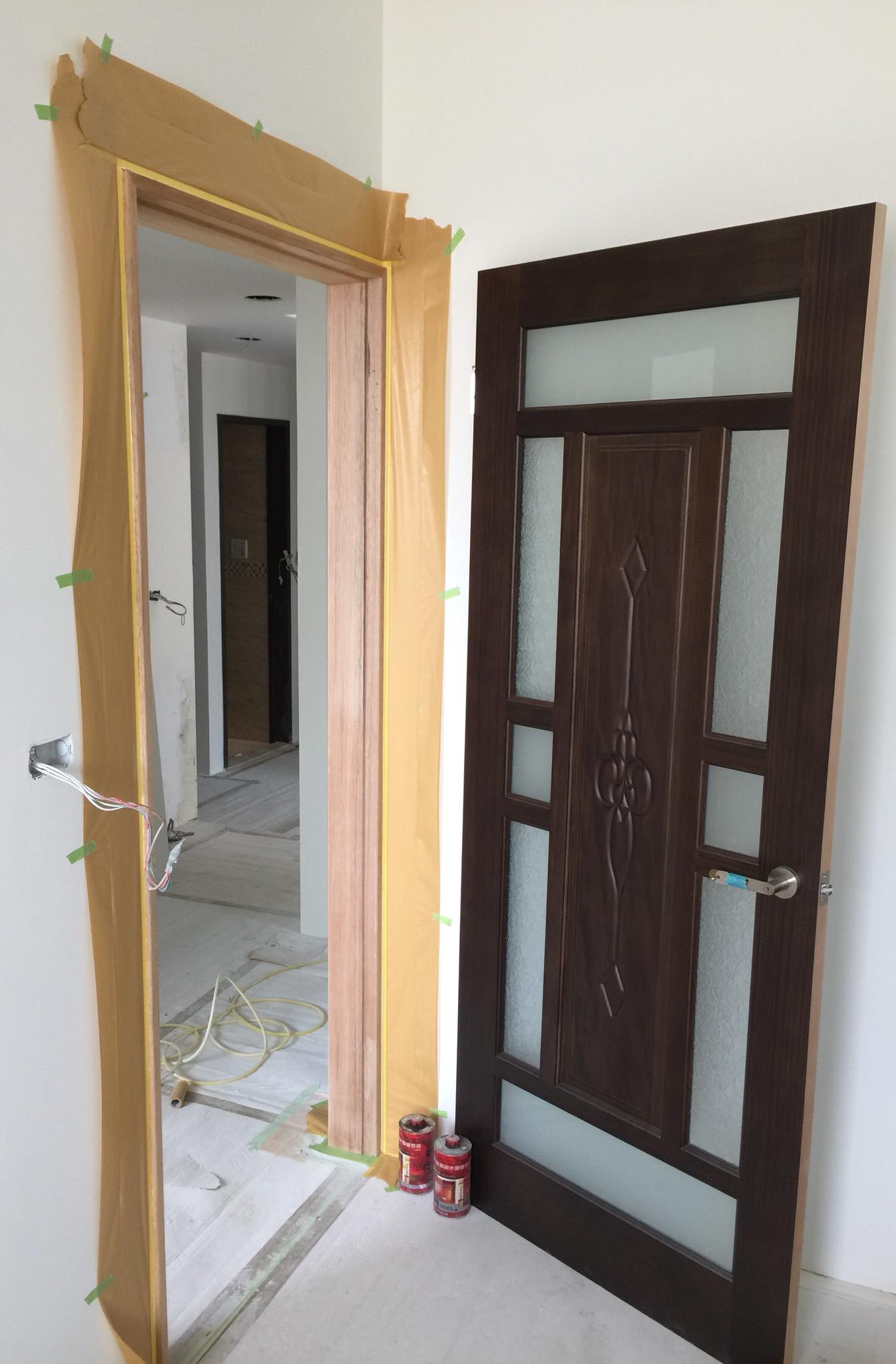 門框染色上透明漆