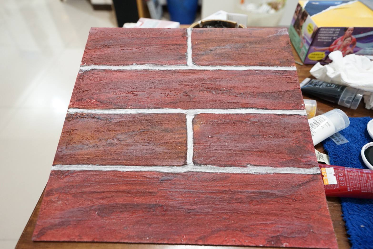 浪岩漆試做樣版，仿紅磚