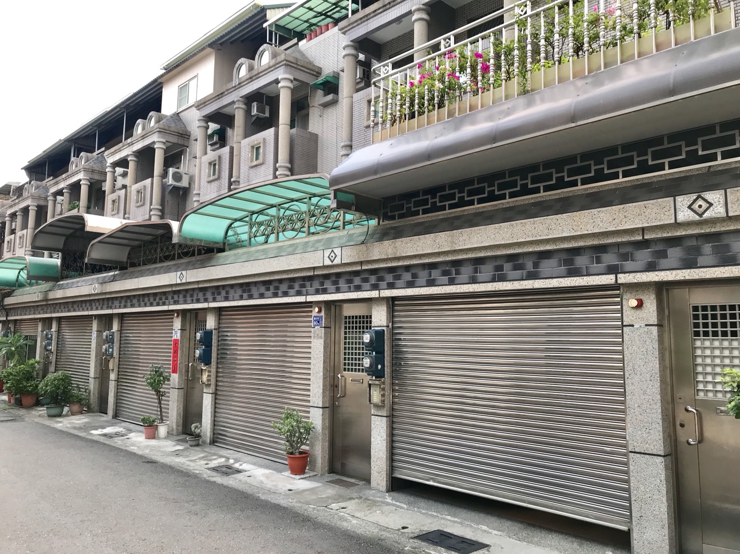 新北市鐵捲門維修