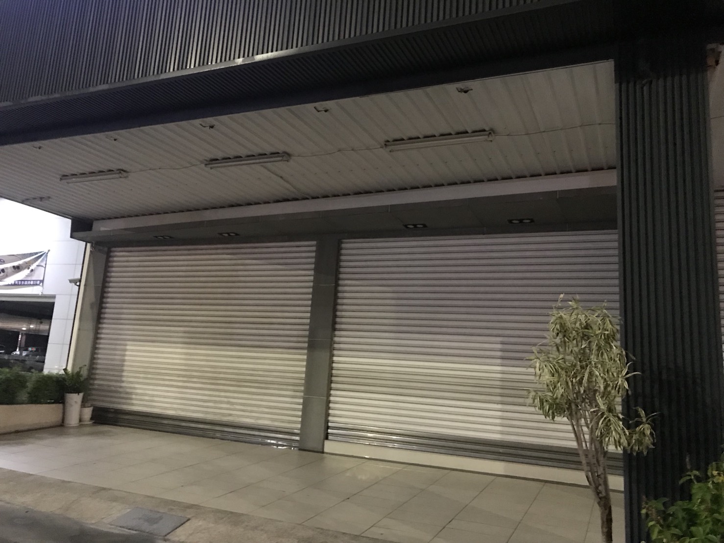 捲門維修