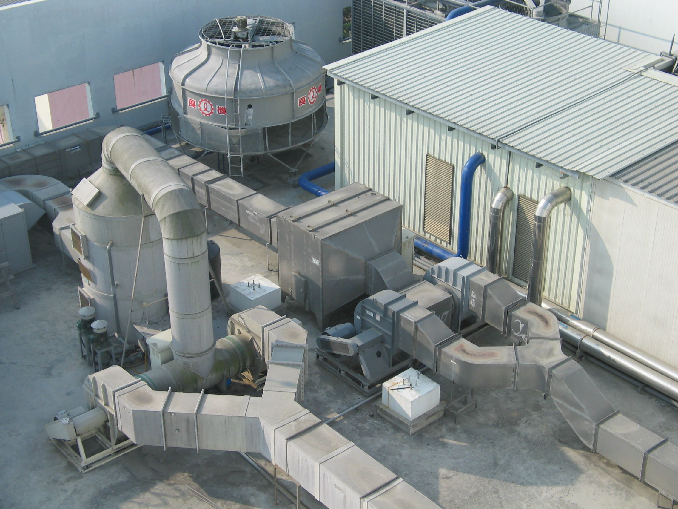 電子廠活性炭塔+洗滌塔