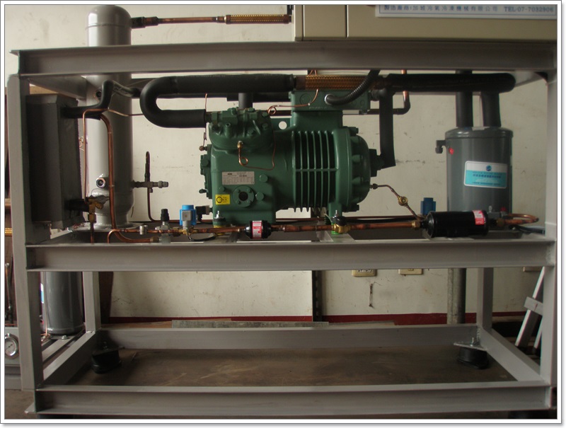 冷凍機設備