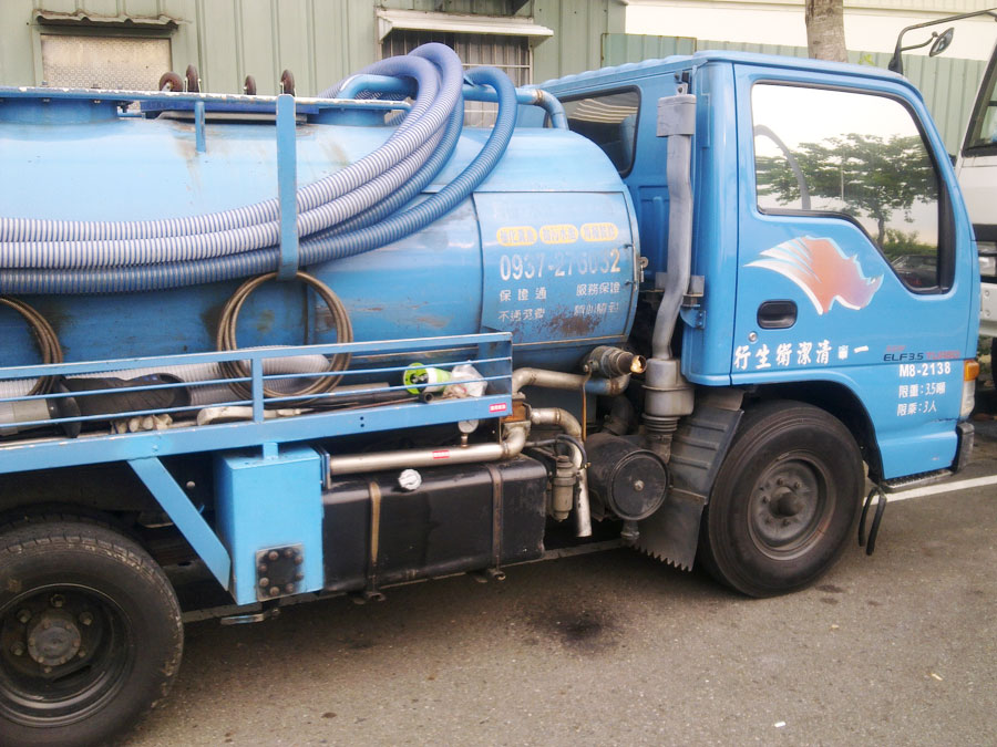 台中西區通馬桶,台中西區通水管,台中西區抽水肥,台中西區抽化糞池,台中通馬桶,台中通水管,台中馬桶不通,台中水管不通