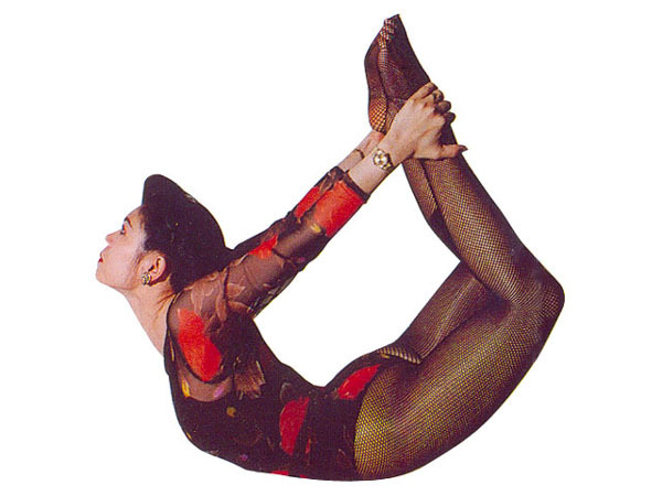 瑜伽體位法-弓式