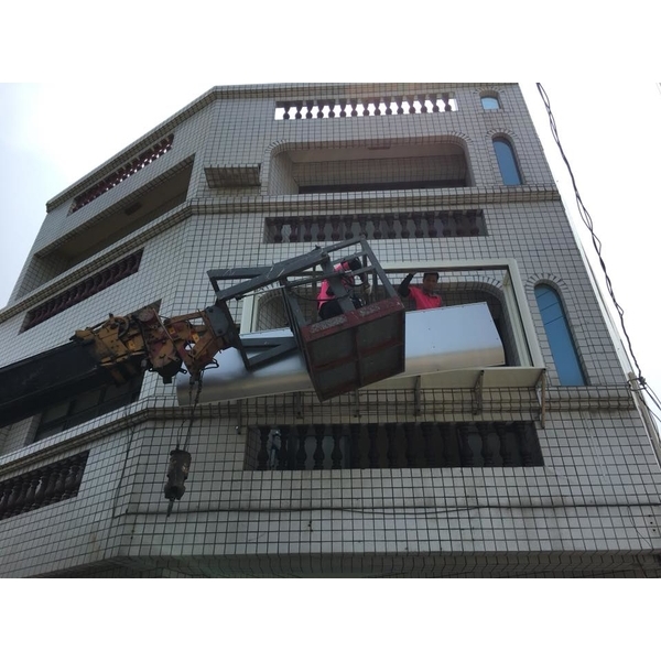 遮雨棚搭配塑鋁板