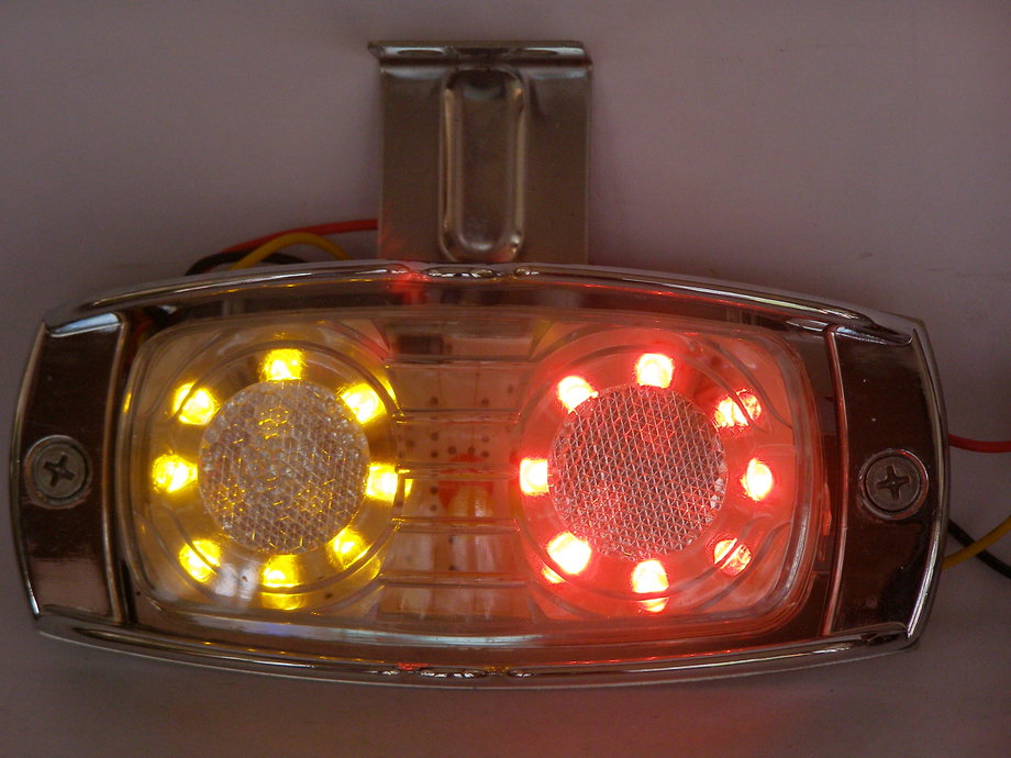 137551-3飛狗巴士一邊一國紅黃不閃