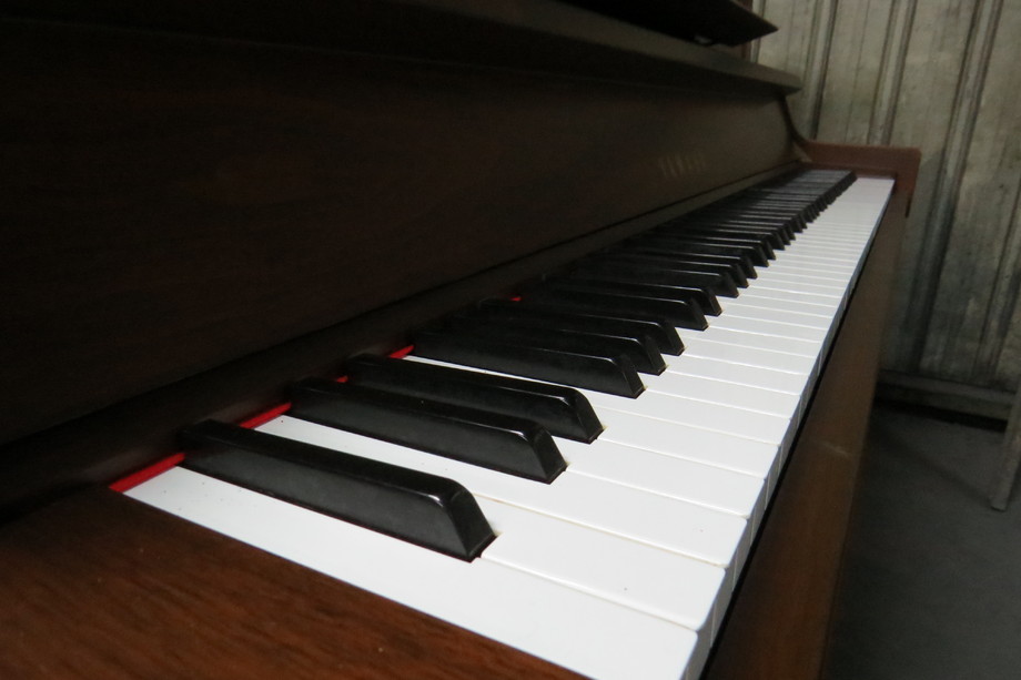 二手鋼琴