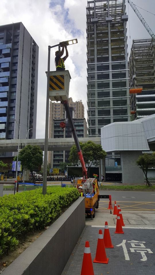 室外照明設備(51)