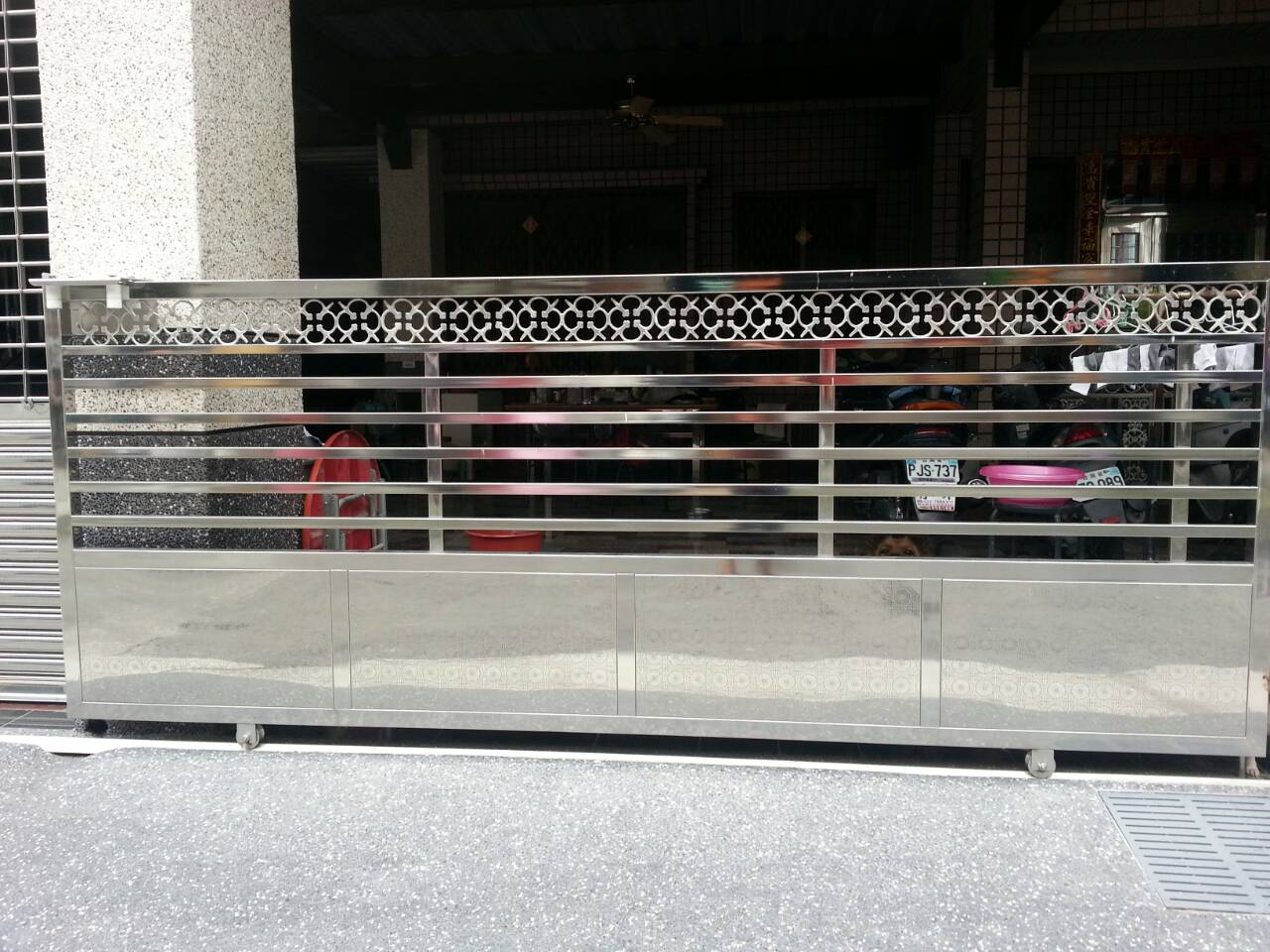 不鏽鋼電動鐵門