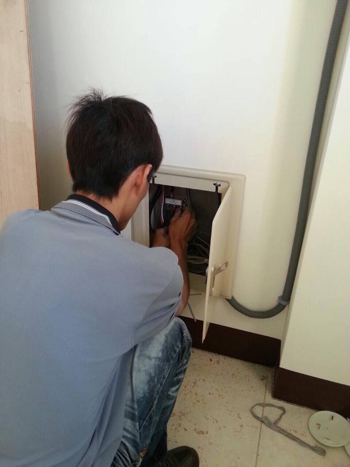 11146213_915769135111639_2875528145688948015_n