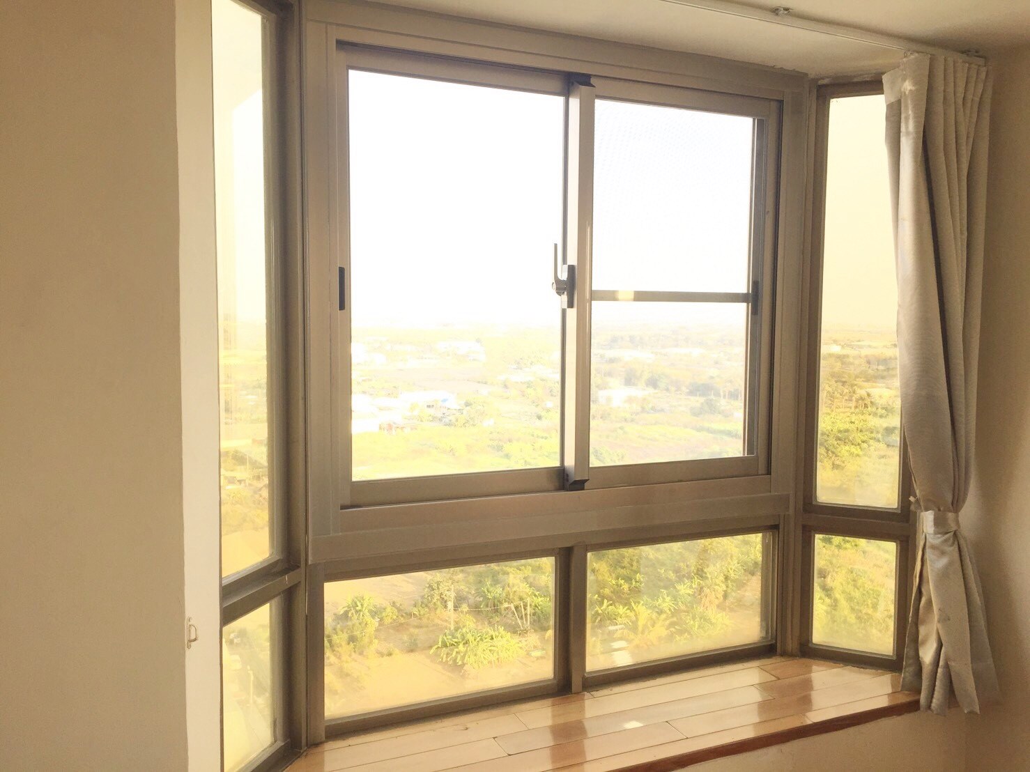 下開固定+二拉窗1