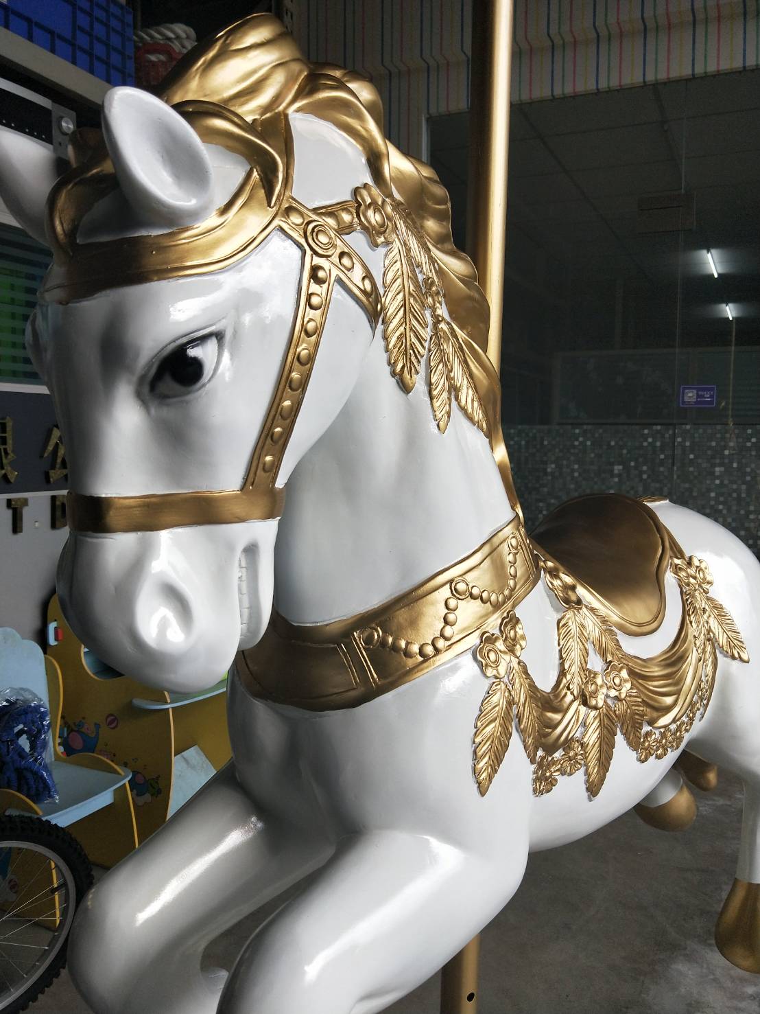 展示型-優雅木馬