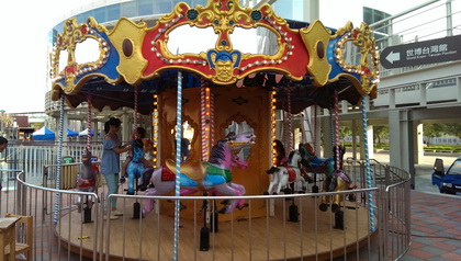 12人歐式旋轉木馬
