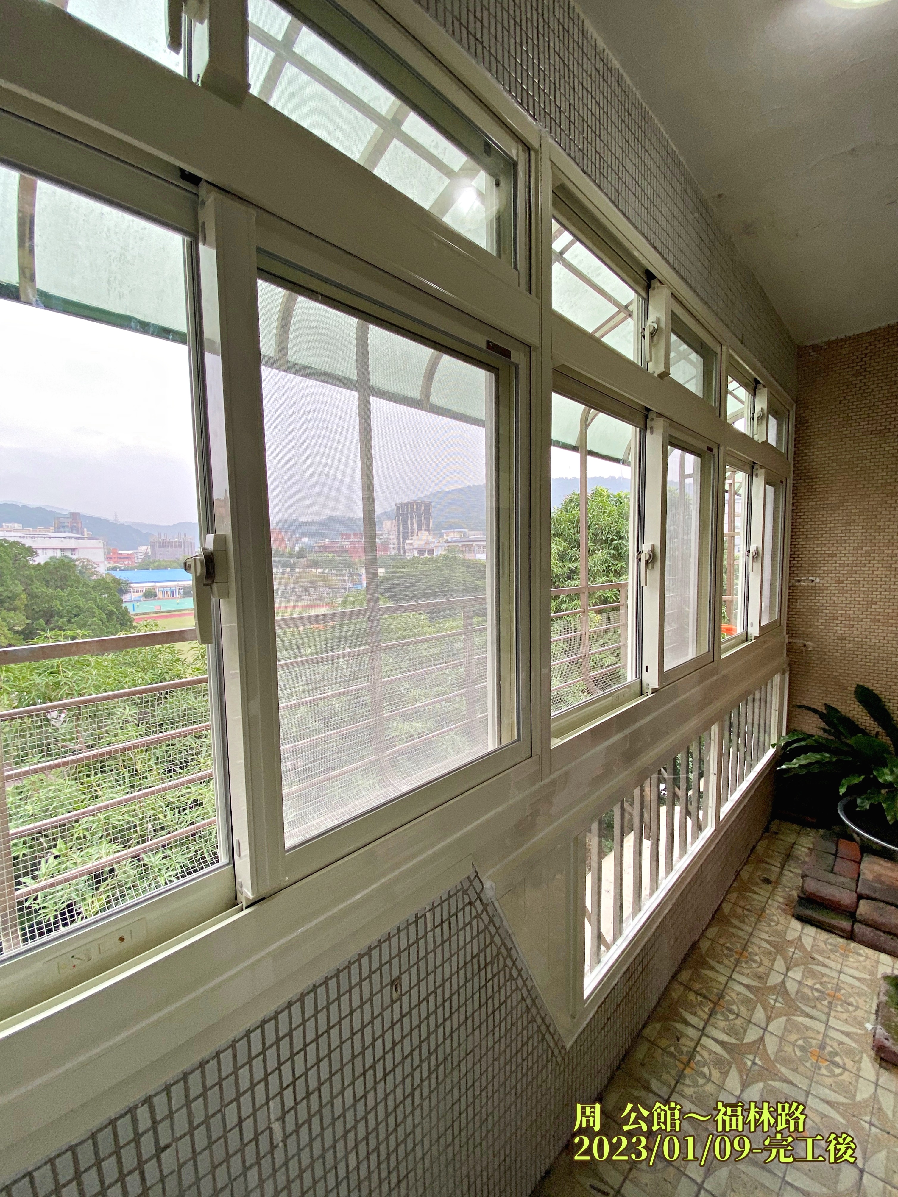 陽台鋁門窗安裝