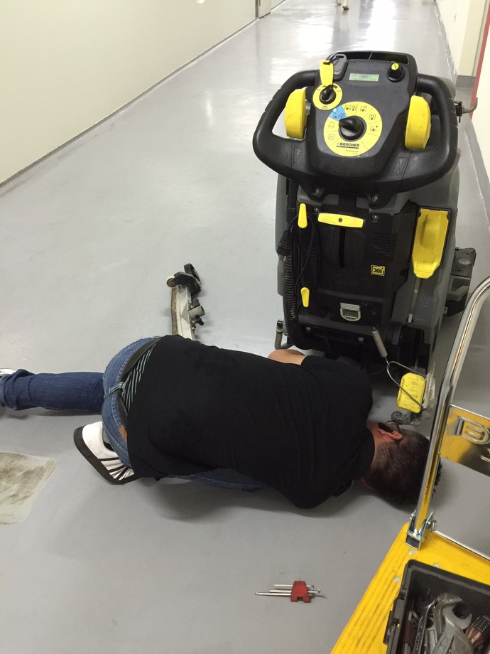 洗地機現場維修實例