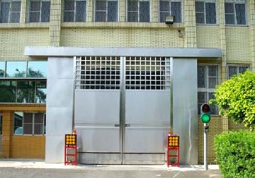 台南看守所電動大門