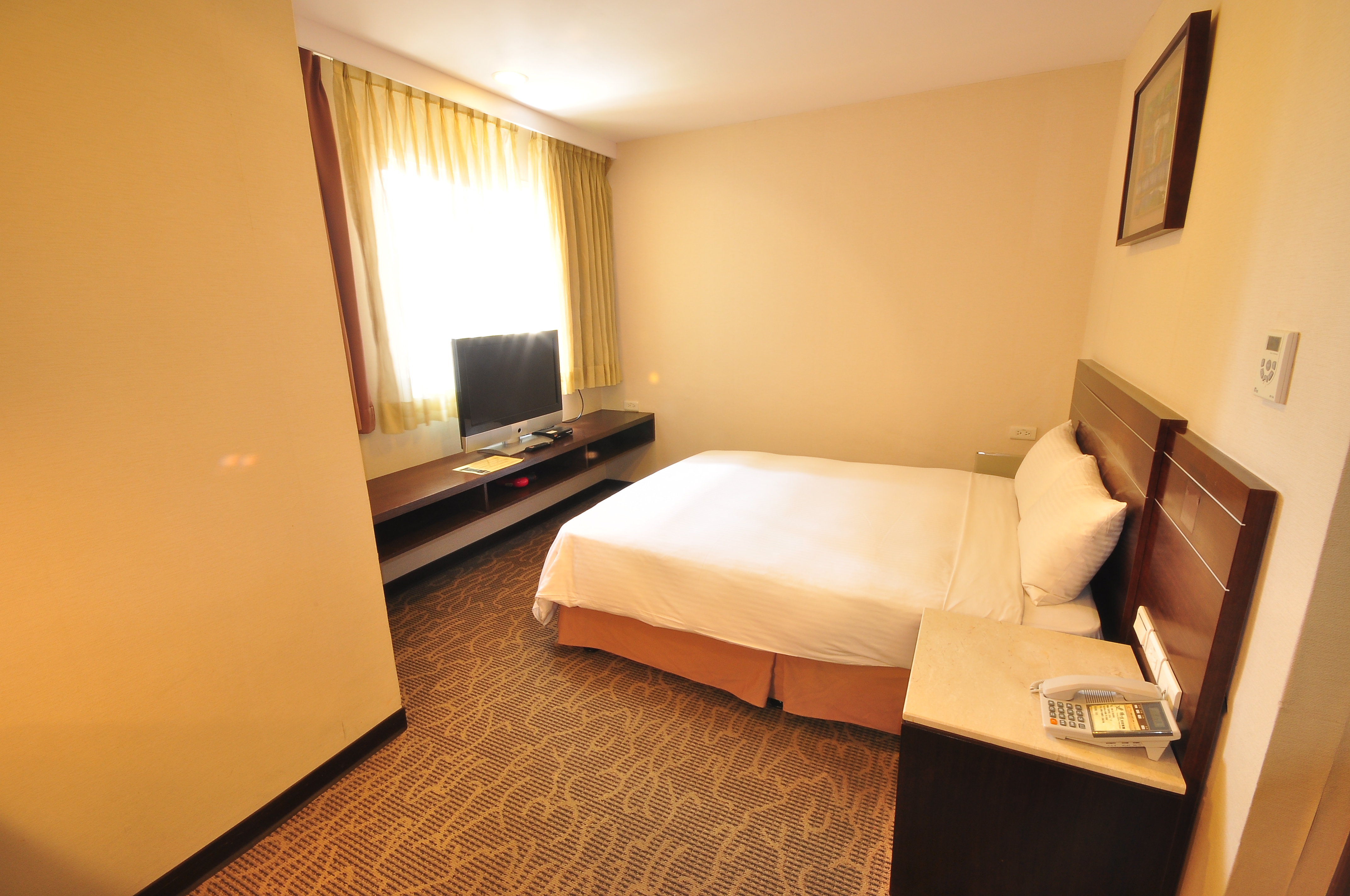 豪華兩人房(一大床)