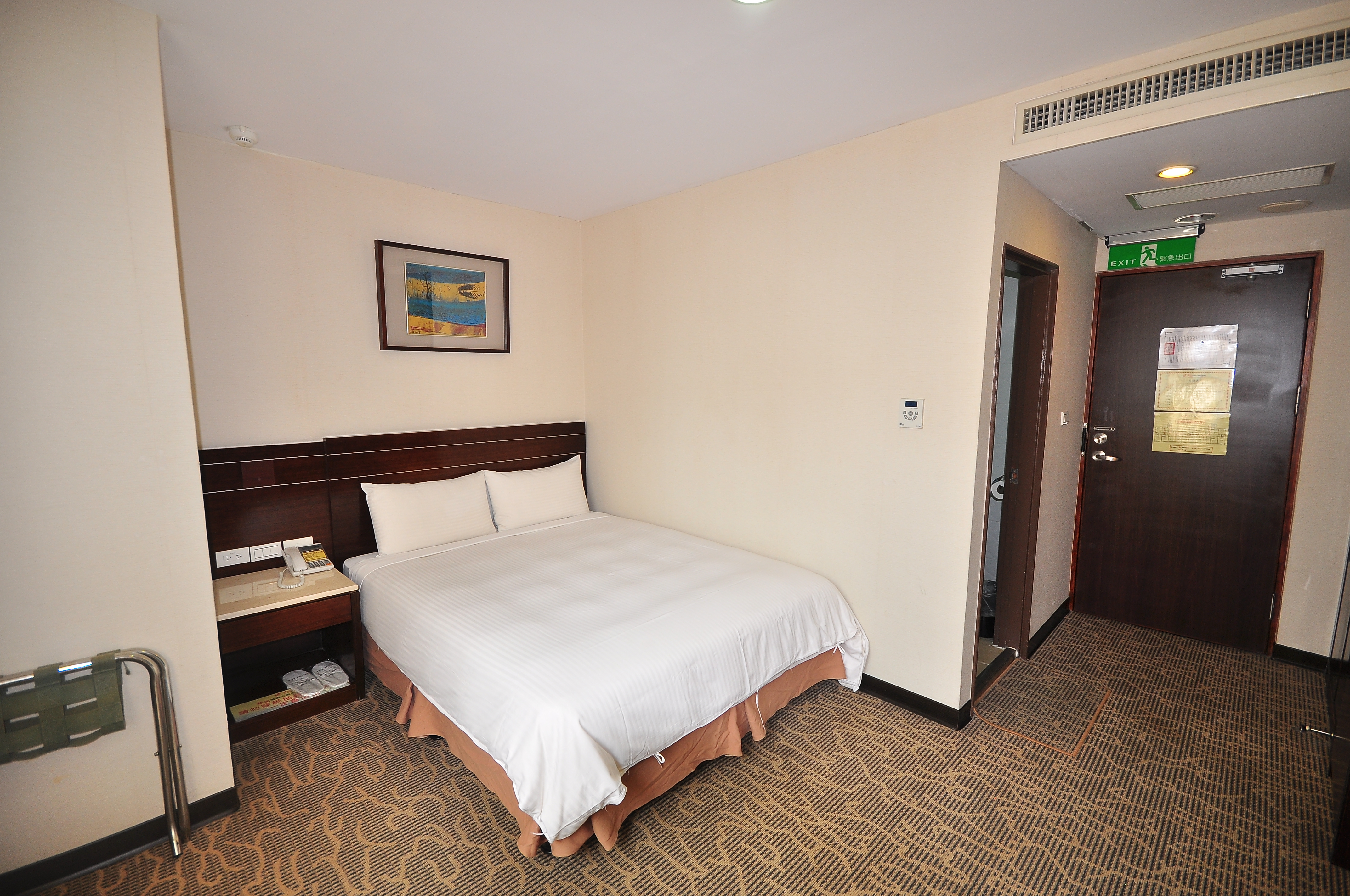 豪華兩人房(一大床)