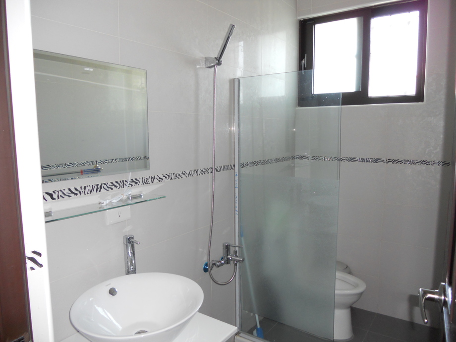 代表.黃公館廁所