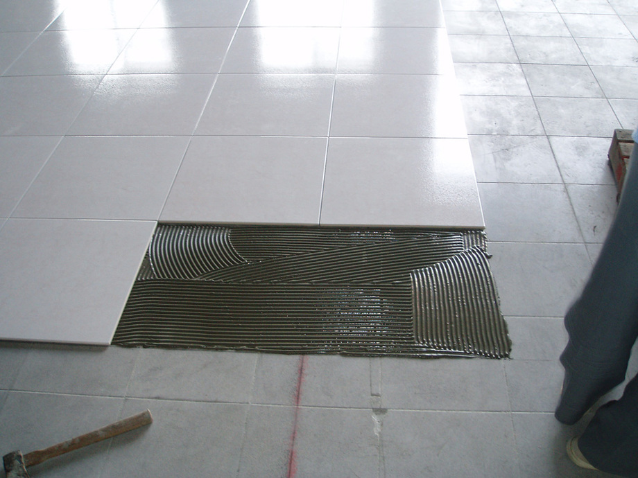 樣品室黏貼舊磁磚面