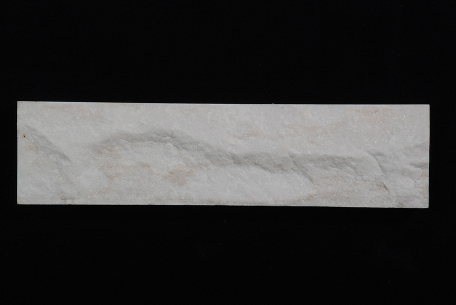 牛奶白特色石劈面