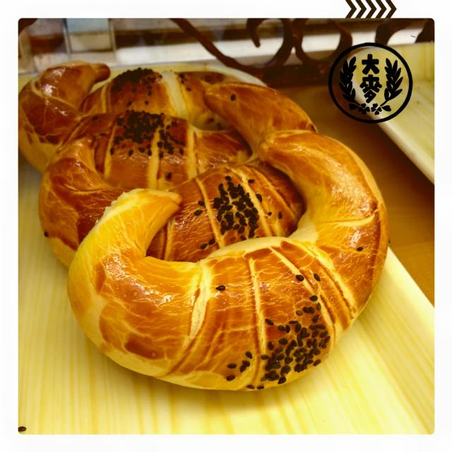 大麥金牛角---大麥專業烘焙坊