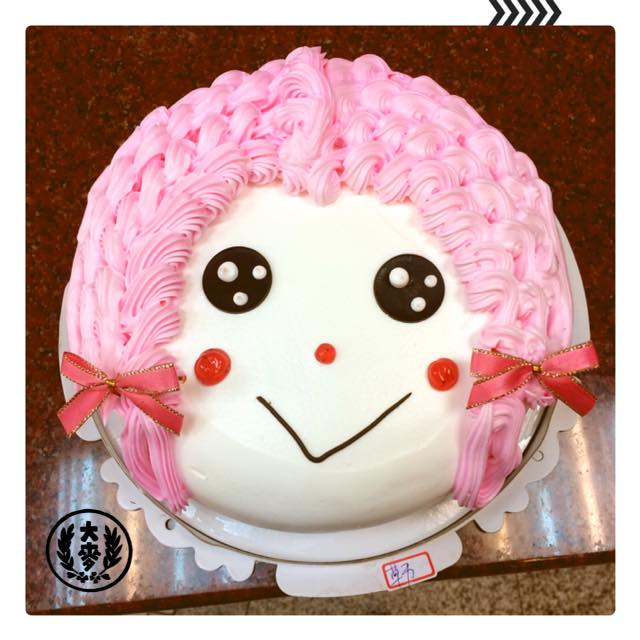 客製化蛋糕--媽媽造型蛋糕--大麥專業烘焙坊