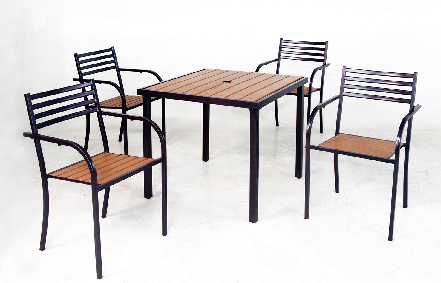 鐵製塑木休閒方桌椅831-5