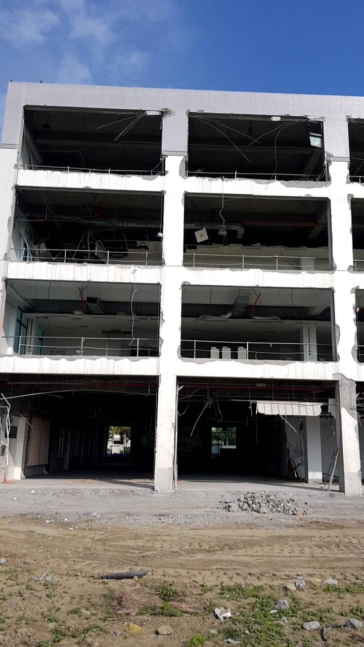 建築牆面整體拆除-1