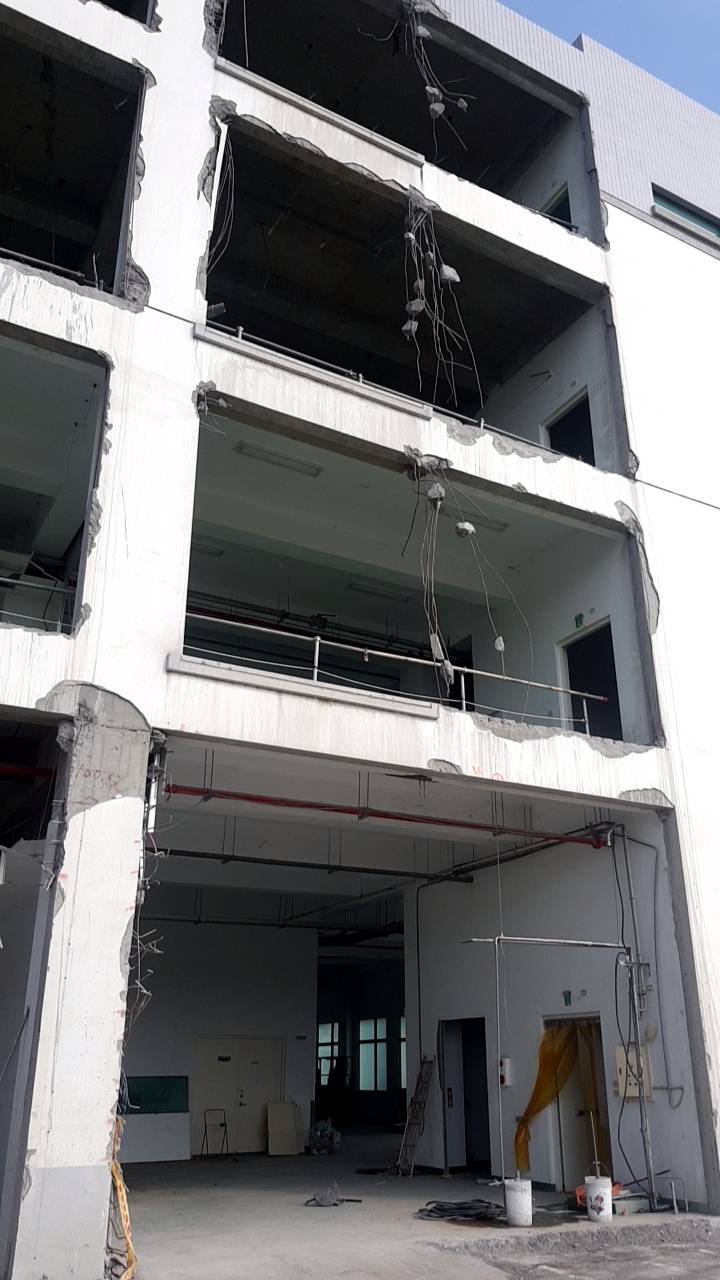建築牆面整體拆除-4