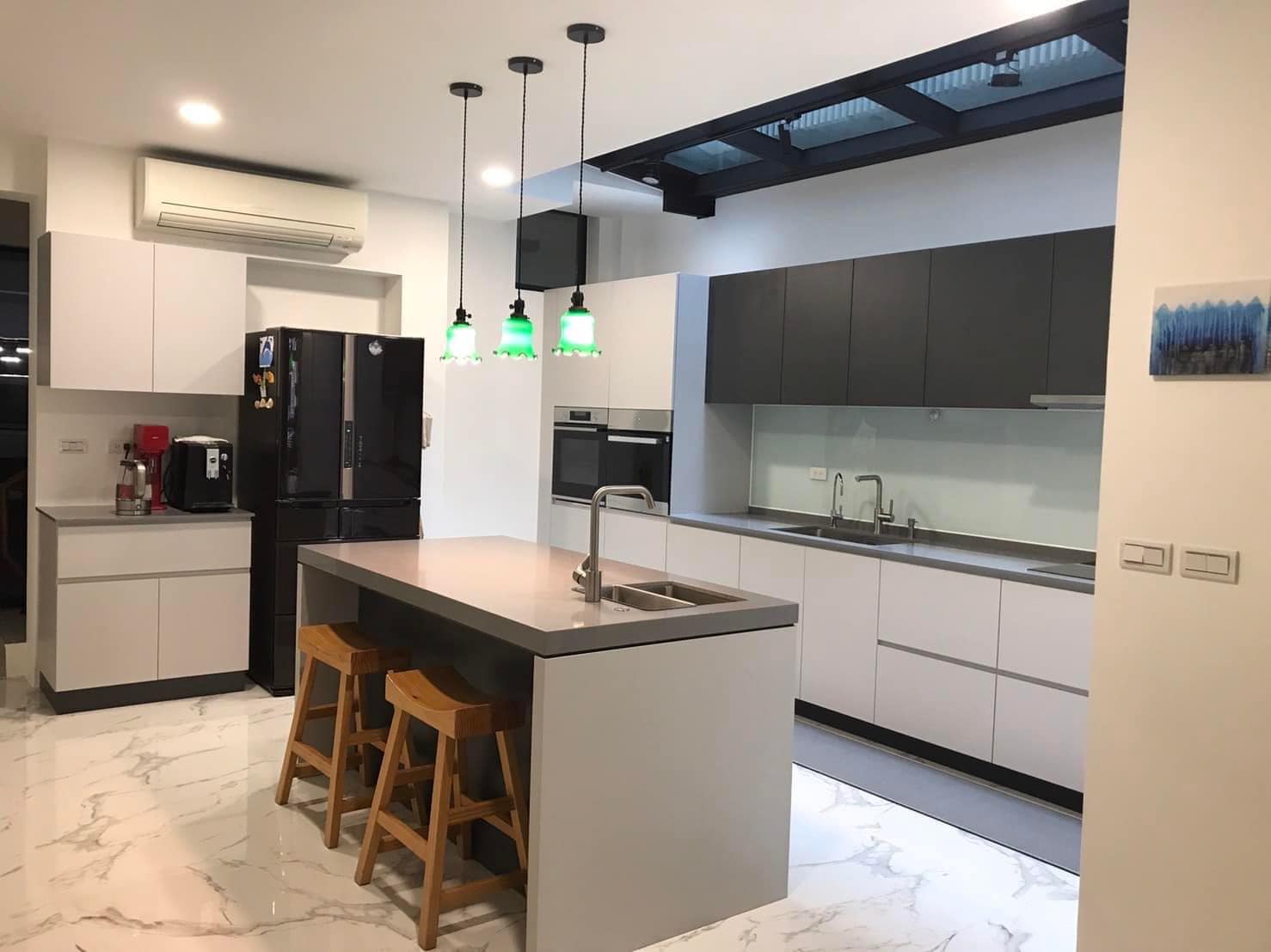 一字型廚房+吧台